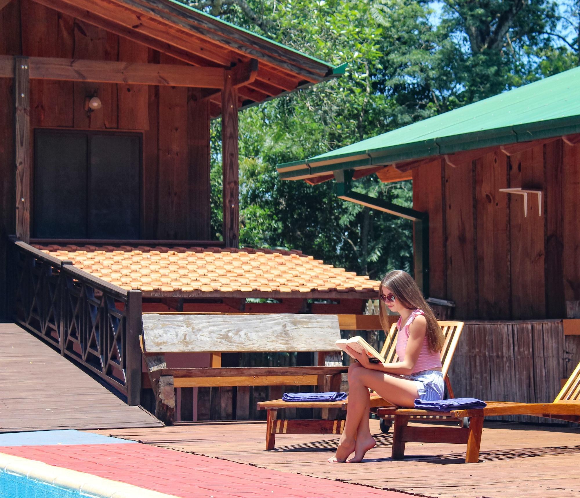 Palo Rosa Lodge Puerto Iguazu Exterior photo