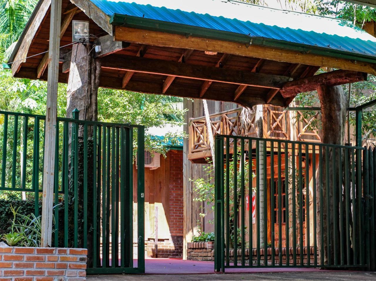 Palo Rosa Lodge Puerto Iguazu Exterior photo